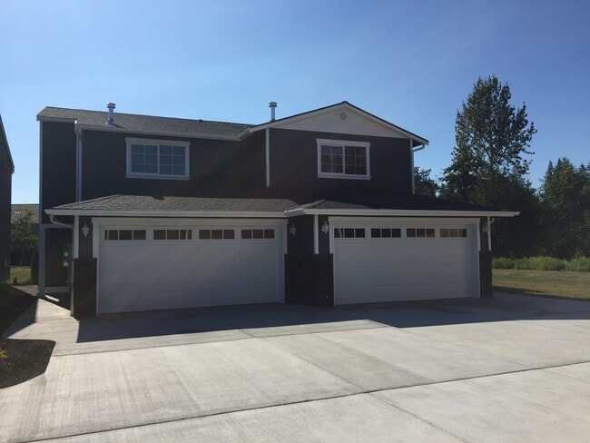 Building Photo - JENSEN3 Unit 6