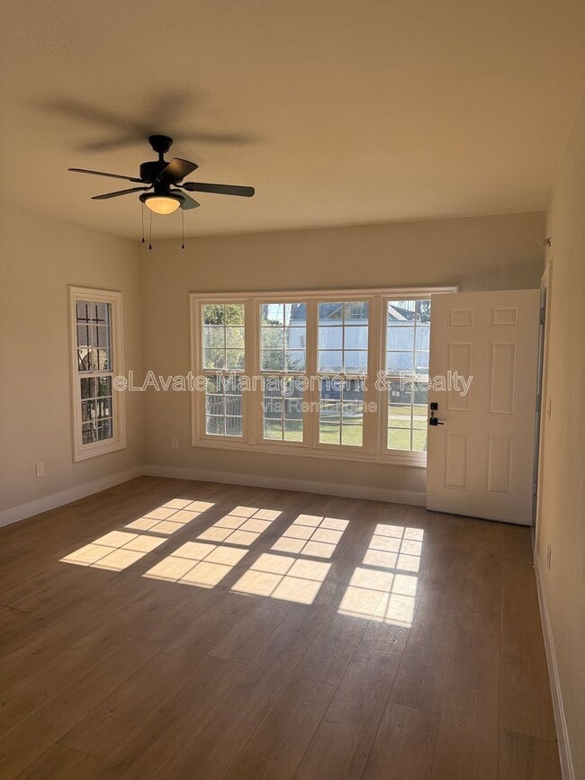 Photo - 1607 W 49th St Unit 1609