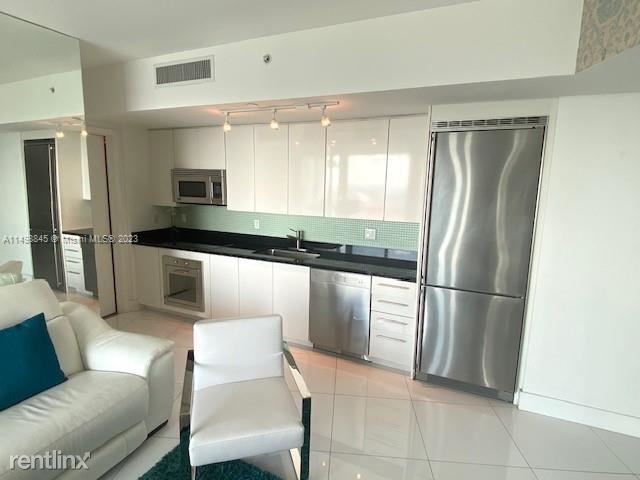 Photo - 2 br, 2 bath Condo - 92 SW 3rd St Apt 4806 Unit Apt 4806