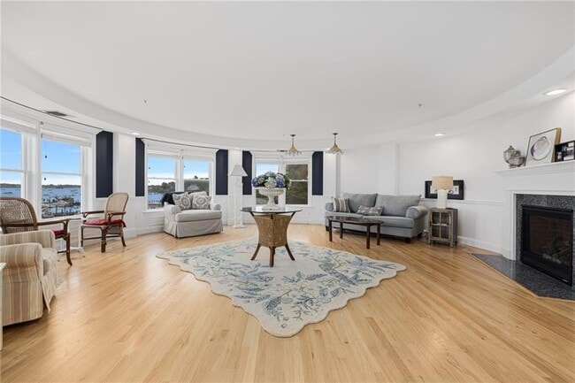 Photo - 53 Conanicus Ave