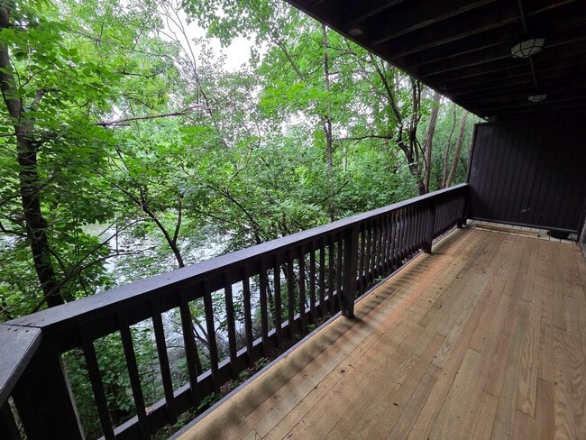 Photo - 5522 E Lake Dr