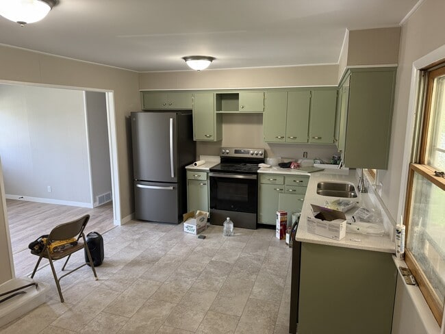 Kitchen - 1555 Jackson St