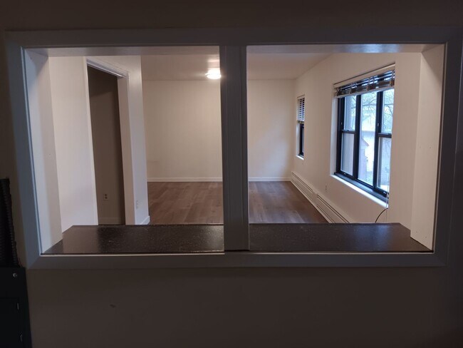 Photo - Bay Ridge Court (Cobblestone Court)