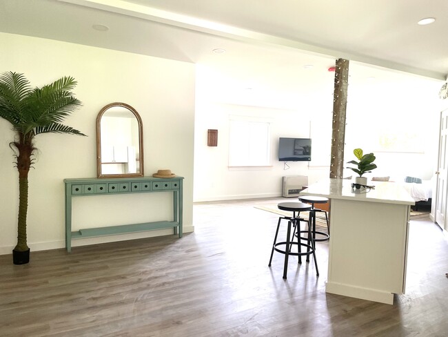 Photo - 17 Page St Unit 1