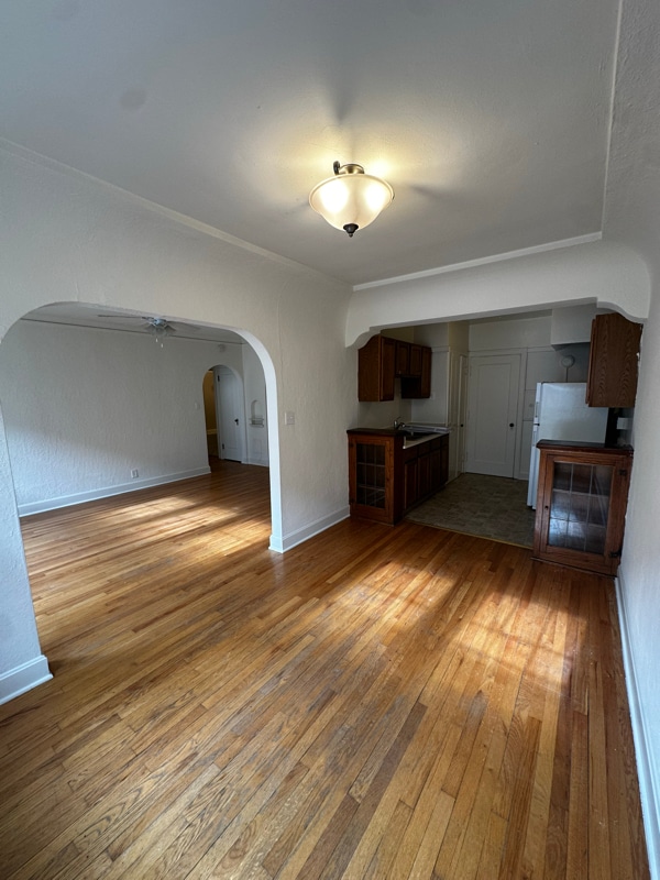 Building Photo - 4442 N Oakland Ave