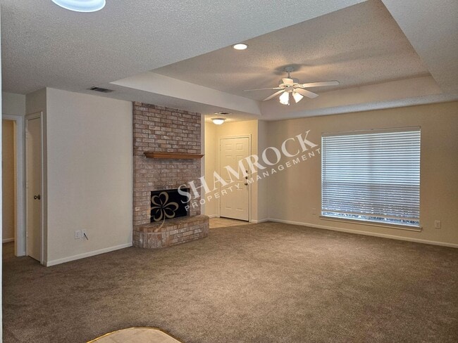 Photo - Duplex near Hewitt Post Office