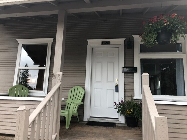 Photo - Completely remodeled 3 bed!