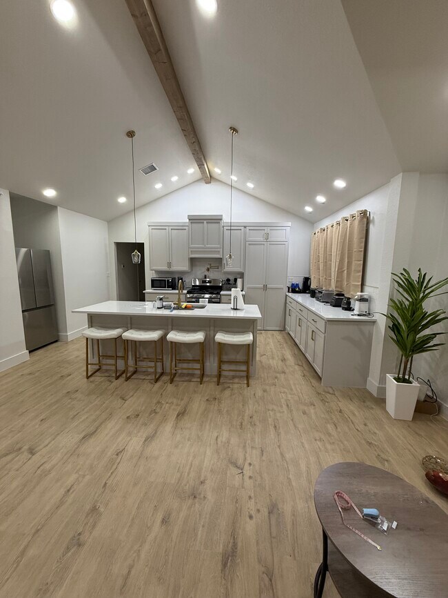 Photo - 310 N Rosedale Ave