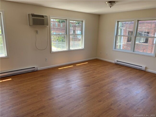 Photo - 7 New St Unit 300