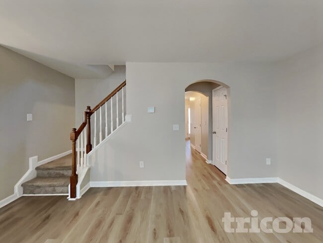 Photo - 45 Red Coat Dr