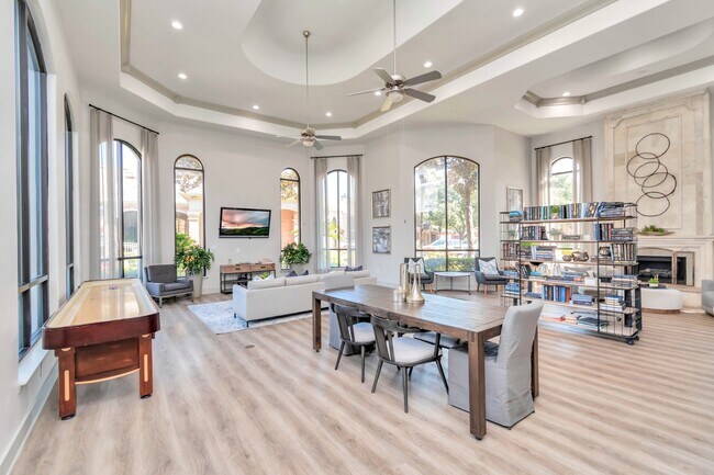 Building Photo - 1600 Eldridge Pkwy S Unit 0805