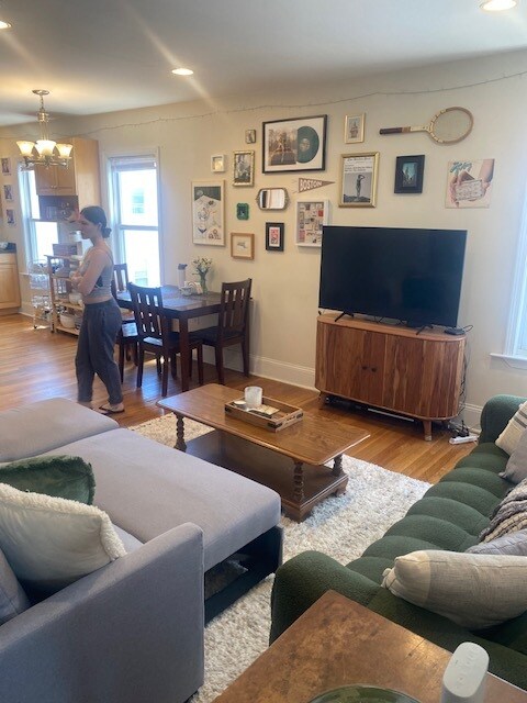 12 Homer St Unit 1