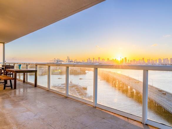 Photo - 450 Alton Rd Unidad 1202