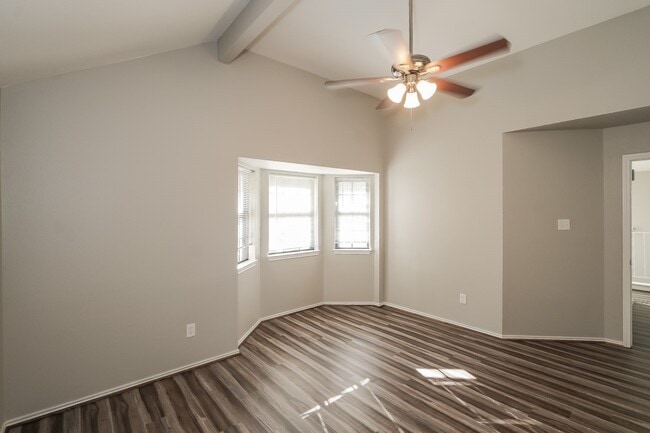 Photo - 6915 Eagle Ridge Dr