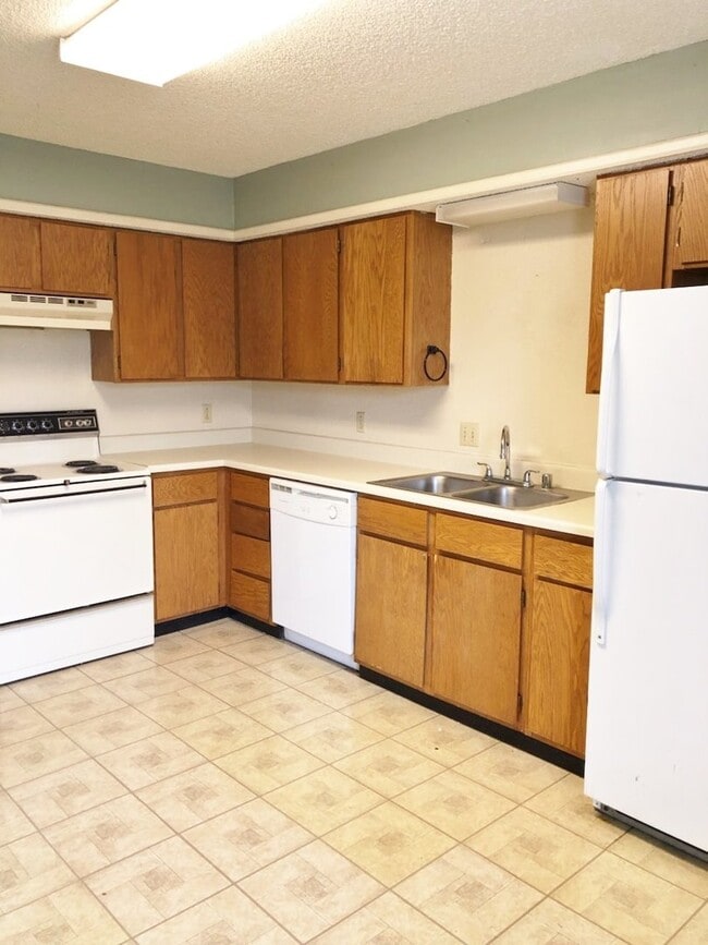 Photo - 2121 S Loop 289 Unit 2121 S Loop 289