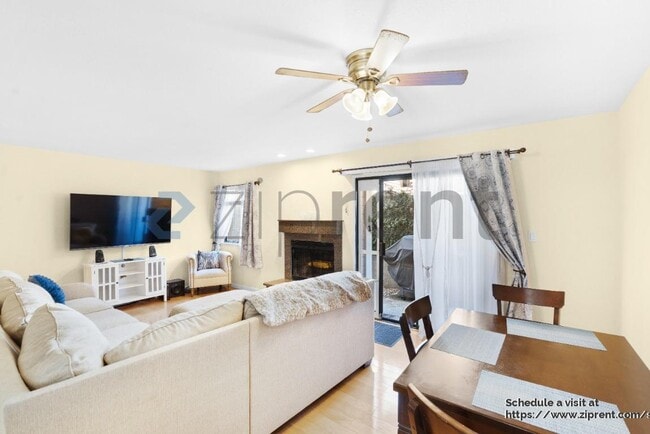 Photo - 7417 Auburn Oaks Ct