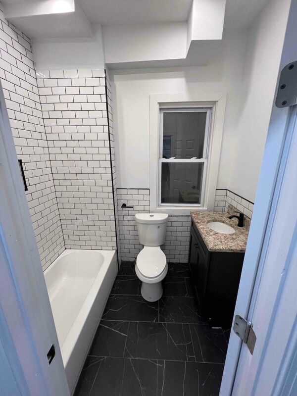 136 Belmont Ave Unit 2