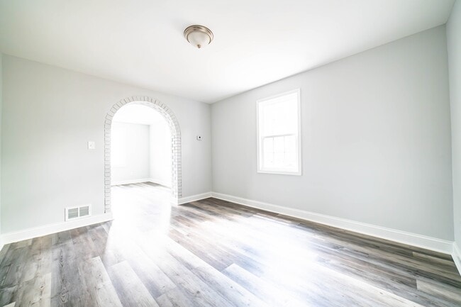 Photo - 8552 Hydra Ln