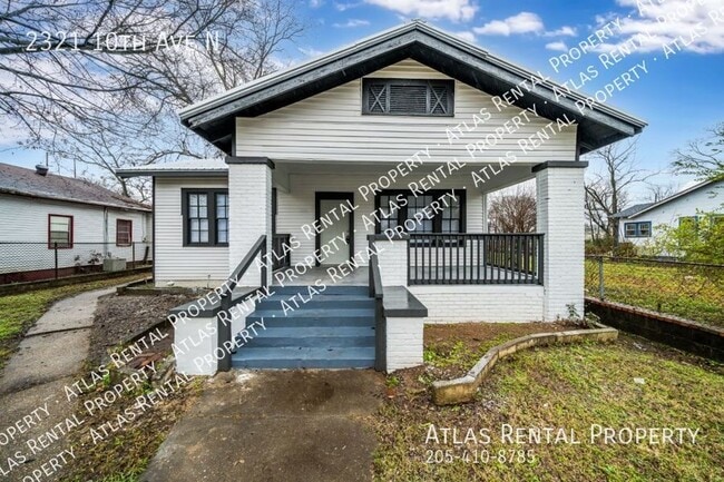 Building Photo - 2321 10th Ave N