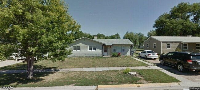 Building Photo - 3302 Grandview Dr