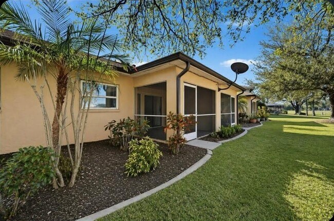 Photo - 1203 Saxony Cir Unidad B