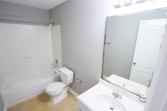 Building Photo - 7522 Appleberry Dr Rental