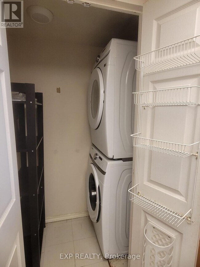 Photo - 285 Enfield Pl Unit 612