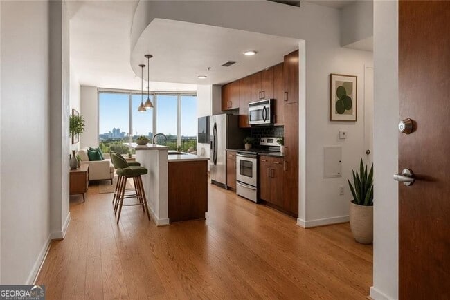 Building Photo - 361 17th St NW Unit 1613