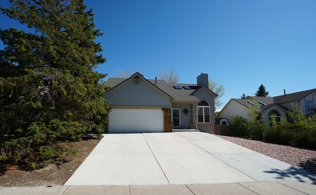 Photo - 7980 Camfield Cir