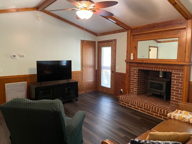 Living Room - 129 Hindman Ln