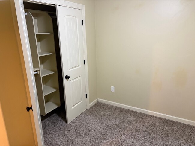 Photo - 14287 Rosaleen Ln Unidad Apartment