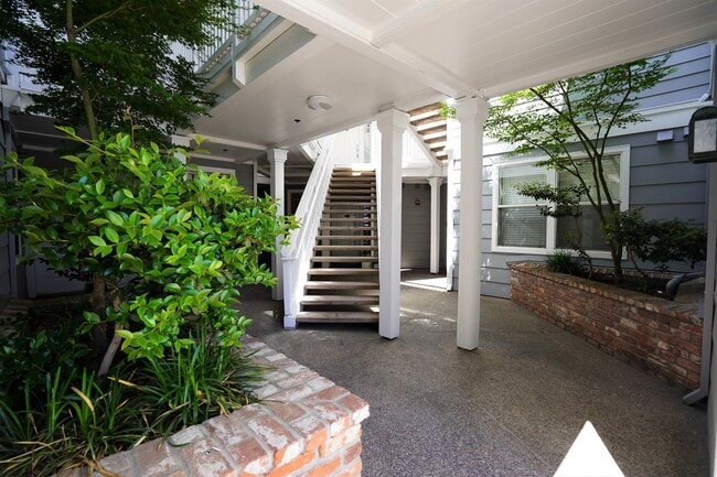 Photo - Beautiful & Spacious Condo in Desirable Sunnyvale Location!