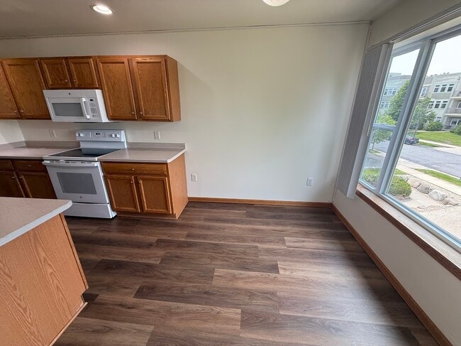Photo - 8217 Mansion Hill Ave Unidad #3