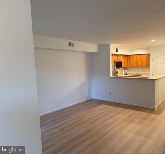 Photo - 61 Ramsgate Ct