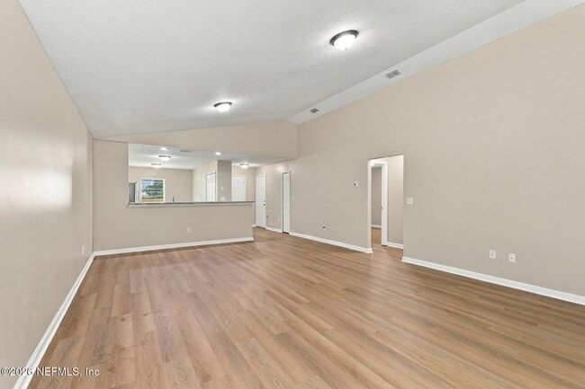 2742 Aubrey Ave