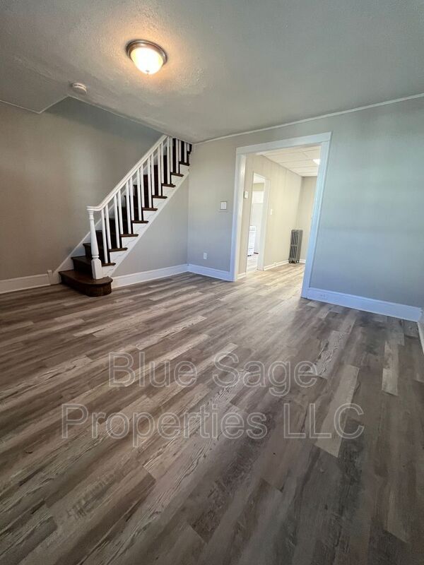 Photo - 7102 Emerson Ave