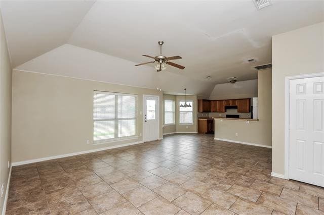 Photo - 120 Currie Ct