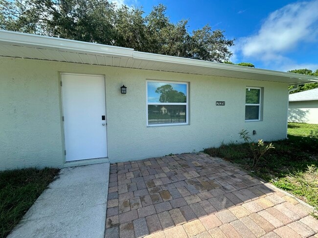 Photo - 2135 Sibley Ave