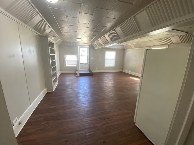Photo - 906 W South St