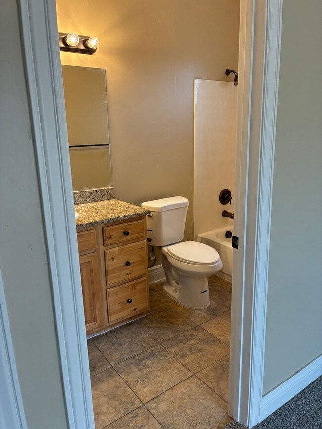 Photo - 576 W 1045 N Unit 576 W 1045 N #B4