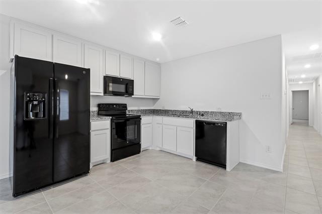 Photo - 144 Thresher Ln