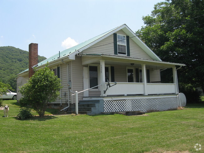 Building Photo - 6355 Quartz Ln Rental