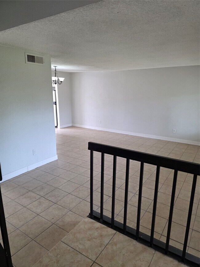 Photo - 10343 Huntington Pl Dr Unit 343