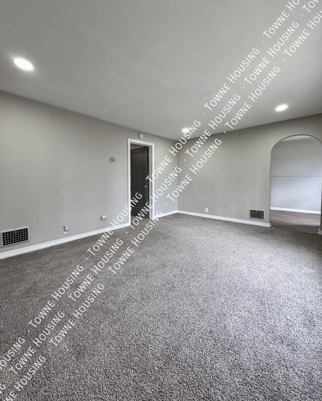 Photo - 16 Knowlton Ave