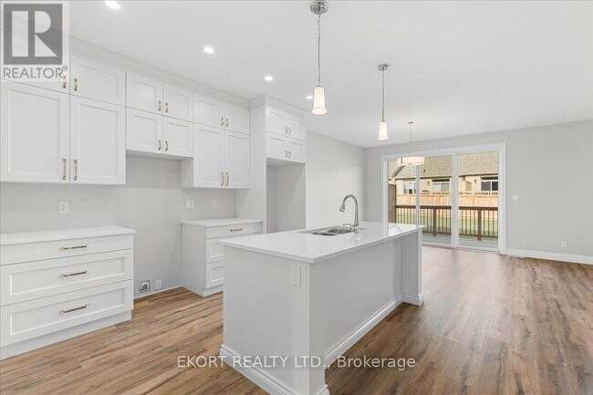 Photo - 154 Appledene Dr