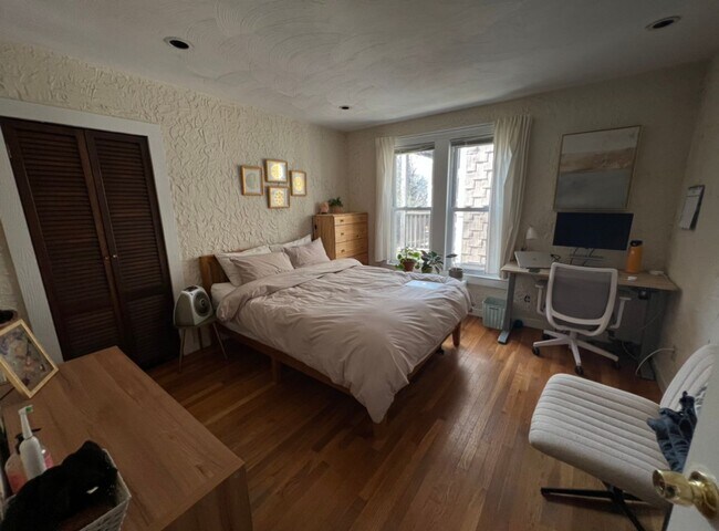 Photo - 28-30-30 Eustis St Unit 2R