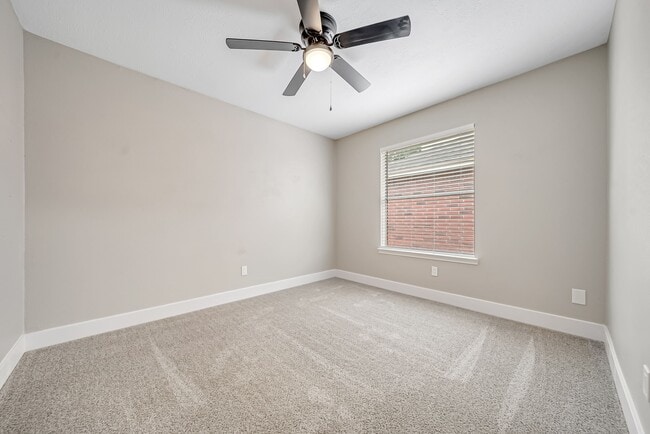Photo - 7722 Covington Dr