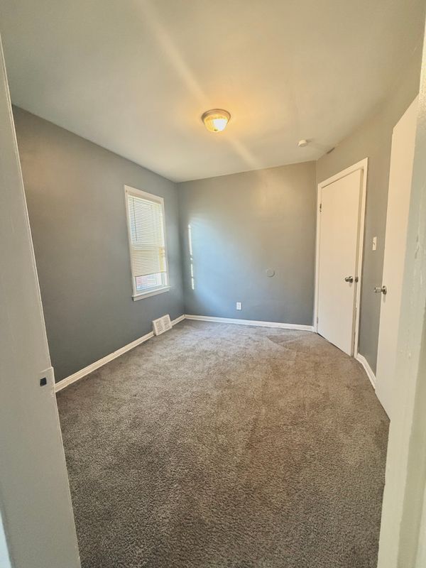 Photo - 7633 Fielding St