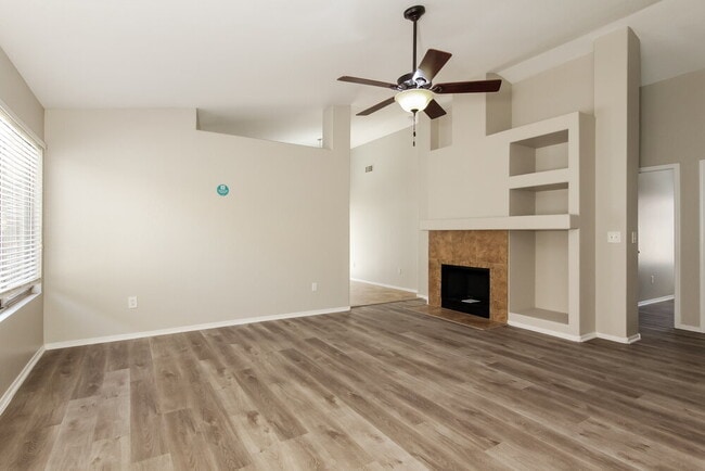 Photo - 305 N Abalone Dr