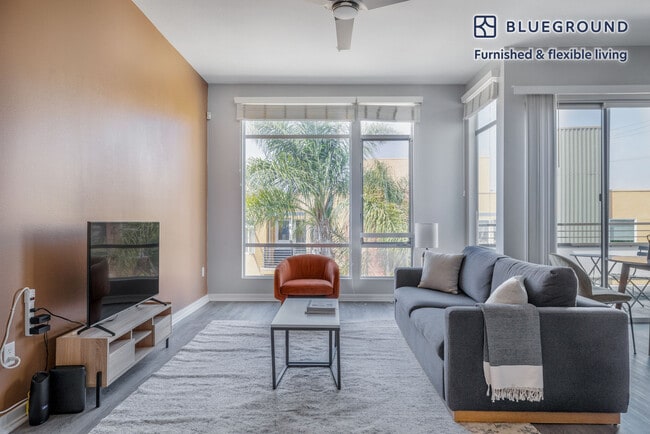 Photo - 4055 Redwood Ave Unidad FL4-ID1074